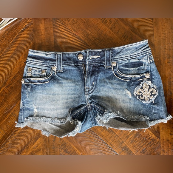 Miss Me shorts 28 - Picture 2 of 3